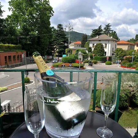 Frühstückspension Trattoria Laghee Con Cernobbio