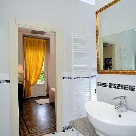 Trattoria Laghee Con 케르노비오