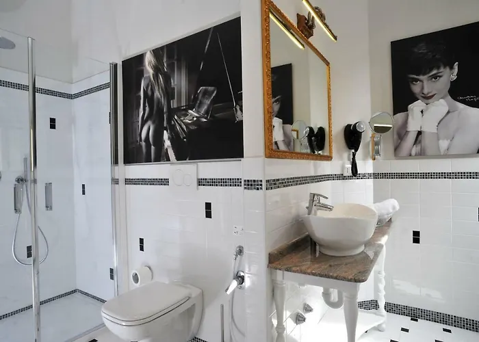 Bed & Breakfast Trattoria Laghee Con 3*