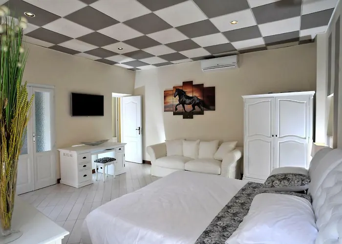 Trattoria Laghee Con Bed & Breakfast Cernobbio