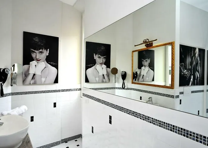 Trattoria Laghee Con Bed & Breakfast 3*