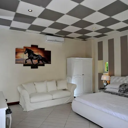 Trattoria Laghee Con 3*